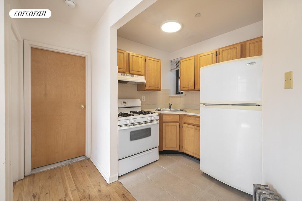 537 West 133rd Street, Unit 13 photo 10
