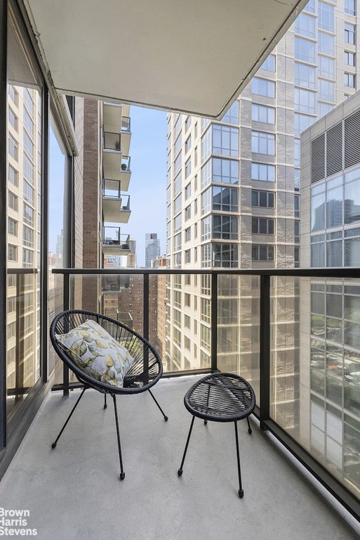 161 West 61st Street, Unit 11E photo 7
