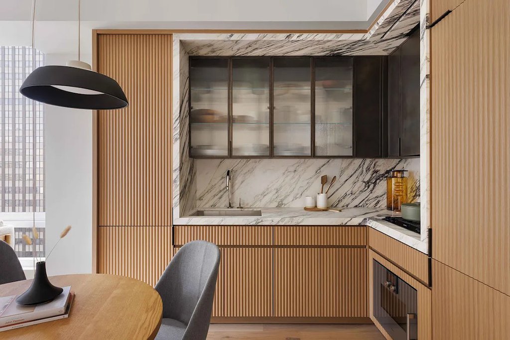 135 East 47th Street, Unit 18G