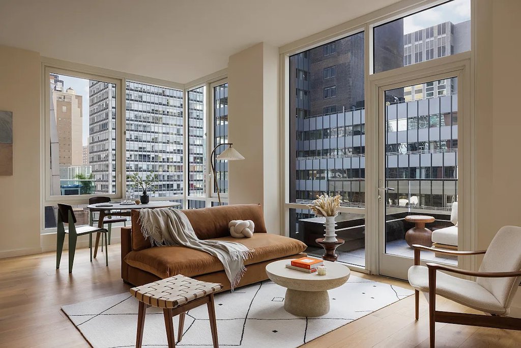 135 East 47th Street, Unit 20C