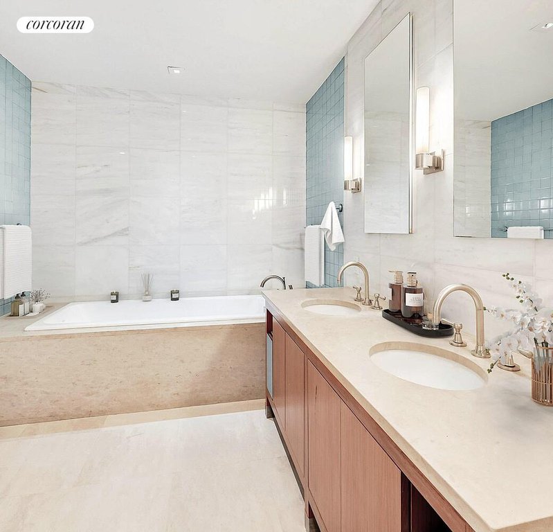 300 East 55th Street, Unit 17C photo 7