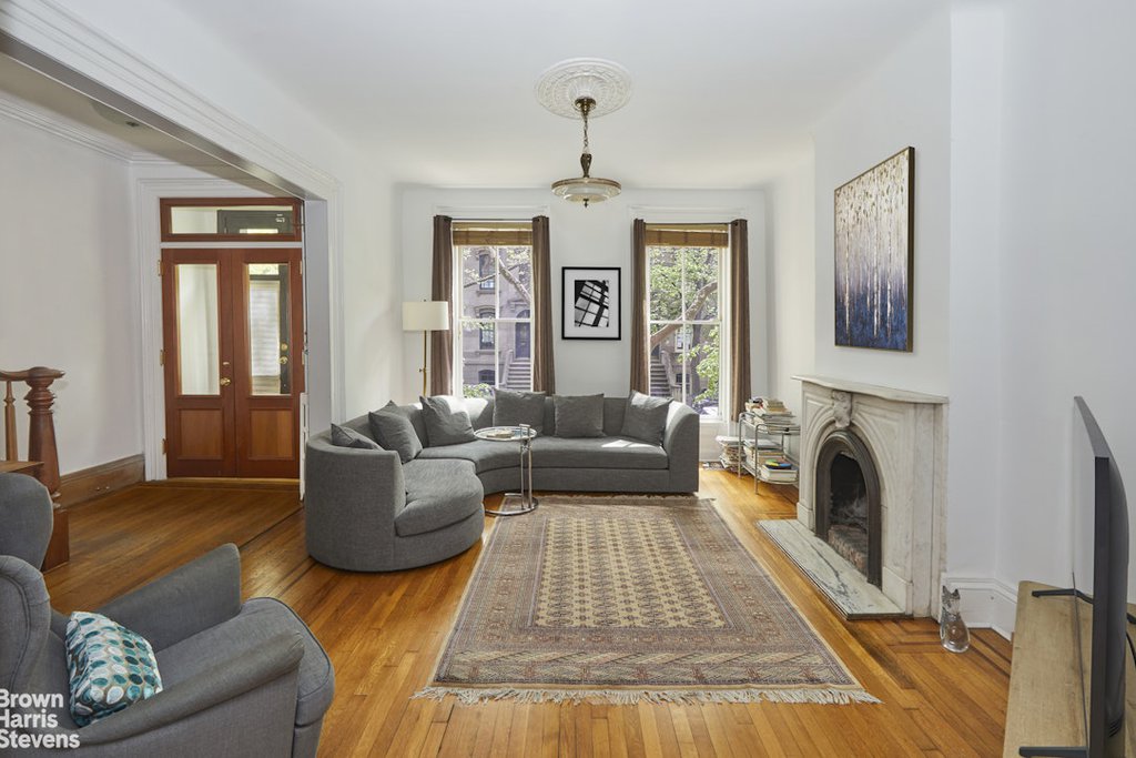 21-13 45th Avenue – For Sale photo 4