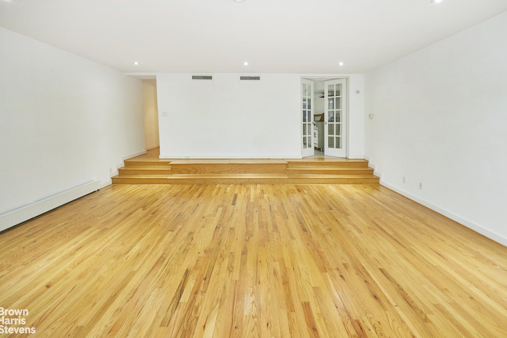 21-13 45th Avenue – For Sale photo 20