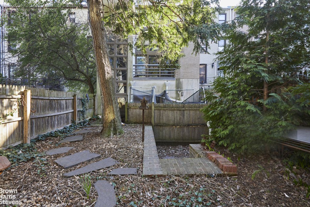 21-13 45th Avenue – For Sale photo 24
