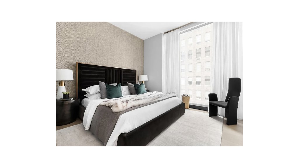 277 Fifth Avenue, Unit 14B photo 2