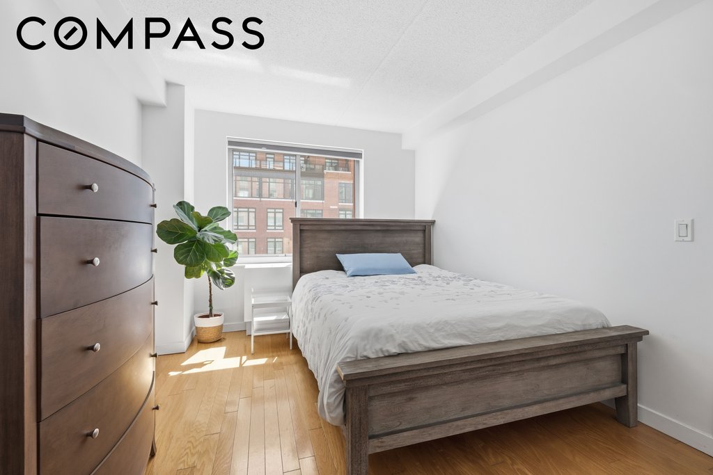 555 West 23rd Street, Unit S11L photo 6