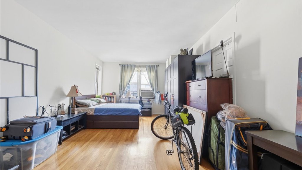 800 Grand concourse, Unit 4EN photo 2