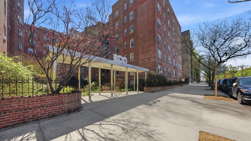 800 Grand concourse, Unit 4EN photo 13