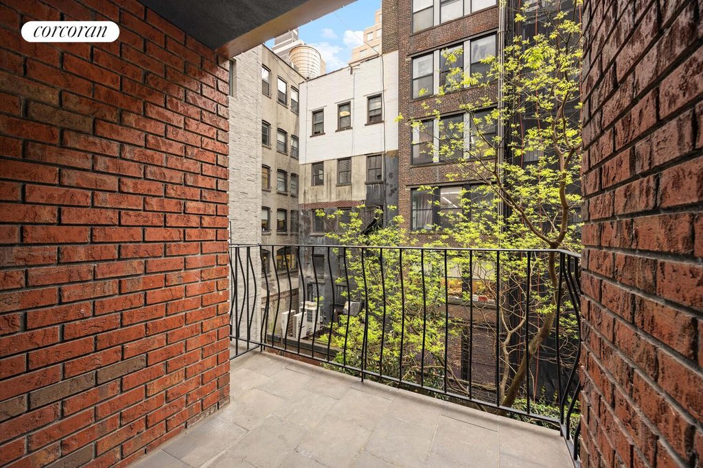 170 East 88th Street, Unit 2B photo 8