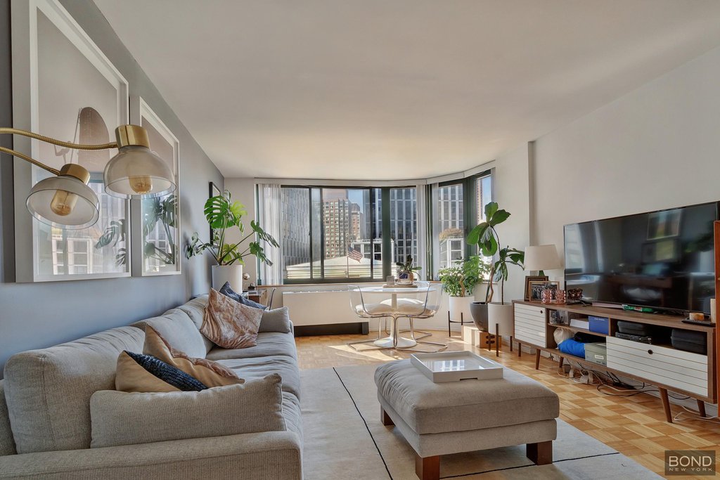 295 Greenwich Street, Unit 6DN