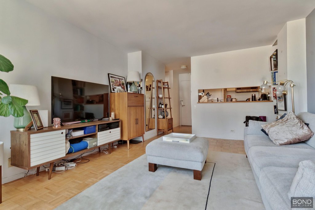 295 Greenwich Street, Unit 6DN photo 6