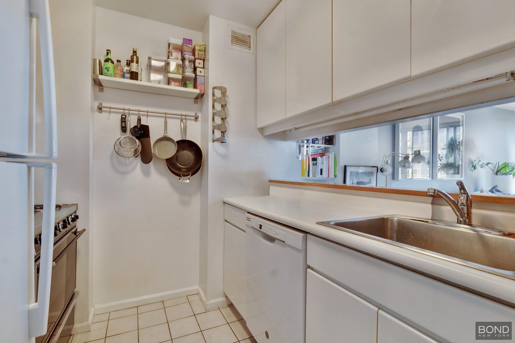 295 Greenwich Street, Unit 6DN photo 7