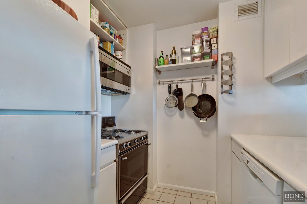 295 Greenwich Street, Unit 6DN photo 8