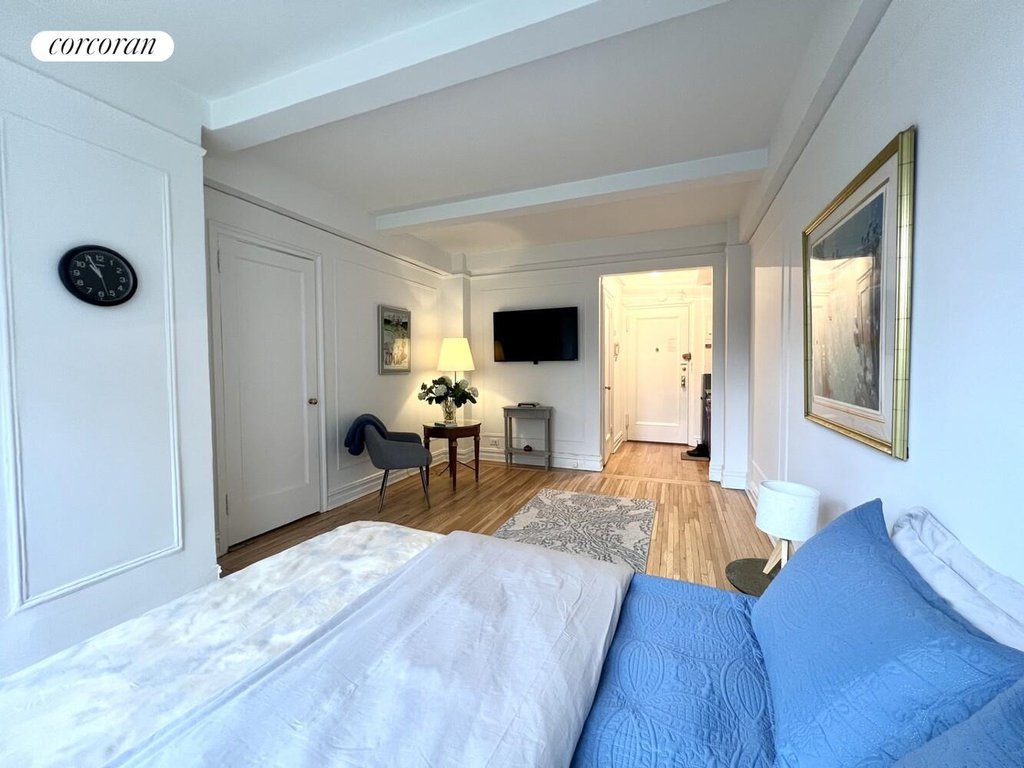 457 West 57th Street, Unit 603 photo 5