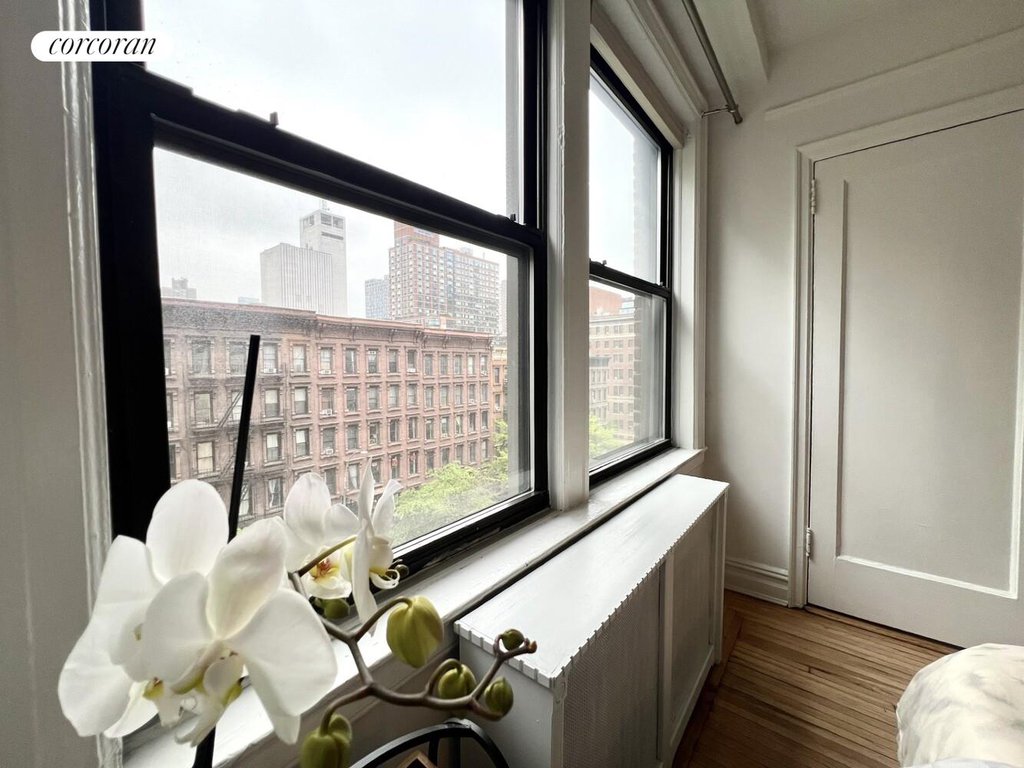 457 West 57th Street, Unit 603 photo 8