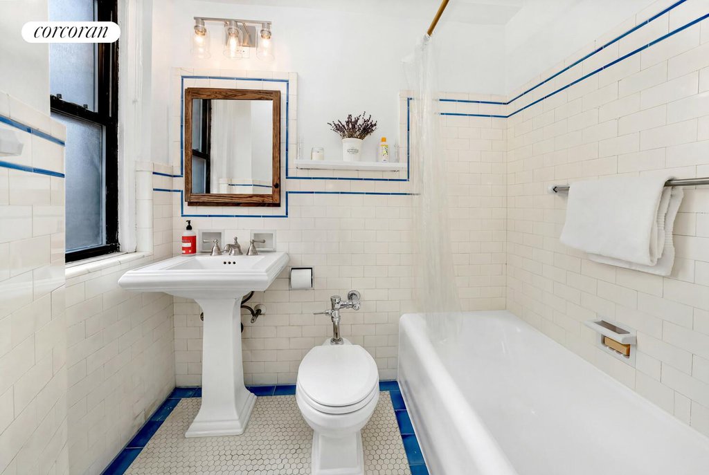 457 West 57th Street, Unit 603 photo 9