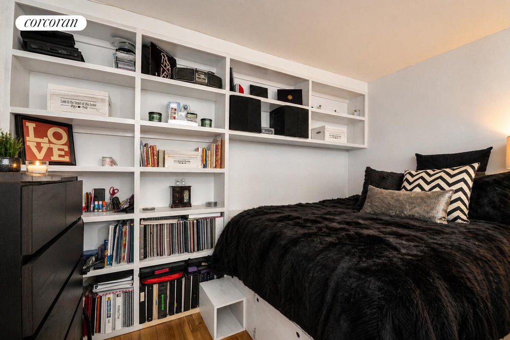330 Haven Avenue, Unit 5J photo 4