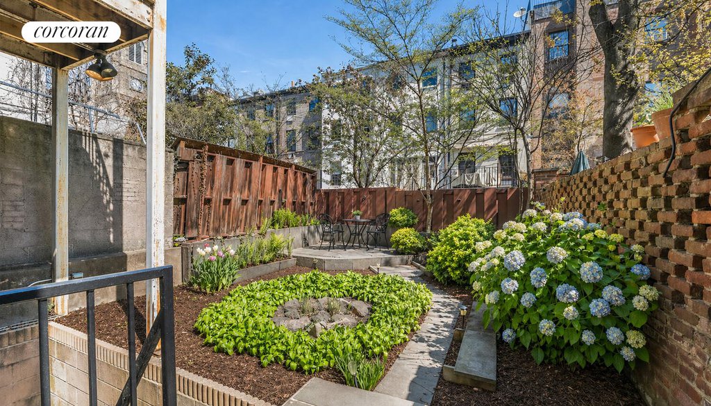 329 West 19th Street, Unit G photo 4