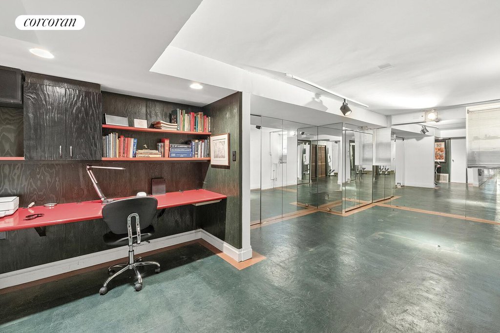 329 West 19th Street, Unit G photo 10
