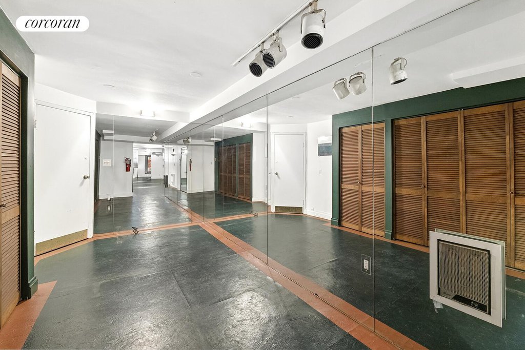 329 West 19th Street, Unit G photo 11