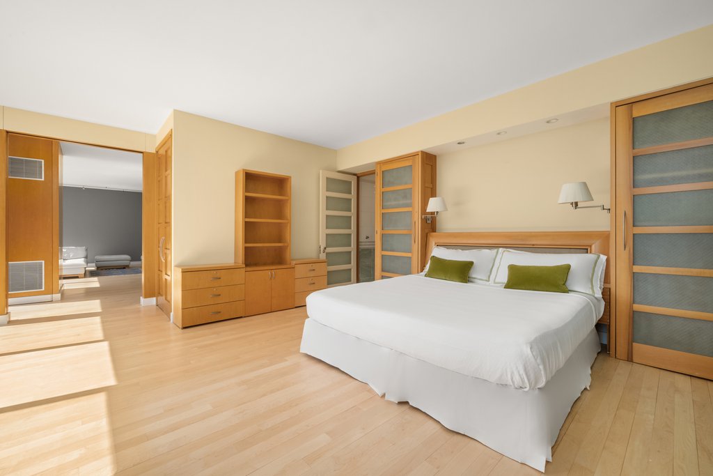 641 Fifth Avenue, Unit 45G photo 5