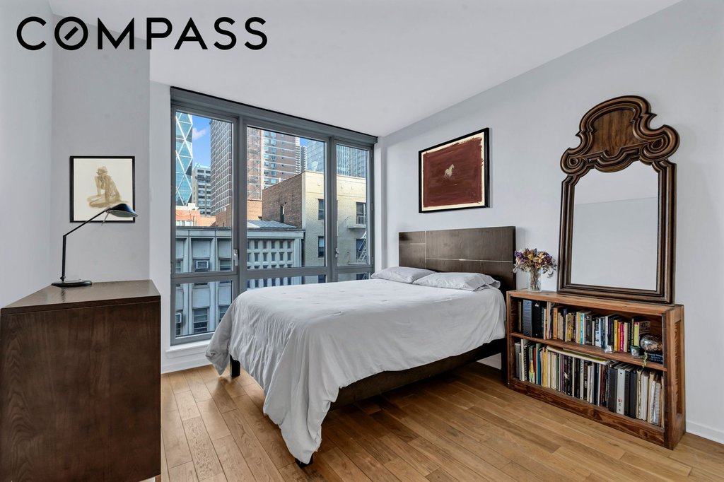 310 West 52nd Street, Unit 5F photo 5