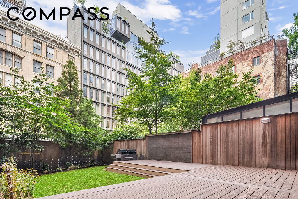 255 Hudson Street, Unit TH1 photo 2
