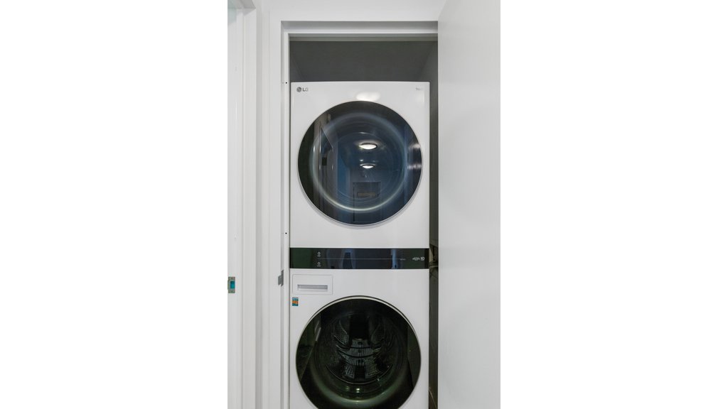 207 East 57th Street, Unit 5C photo 10
