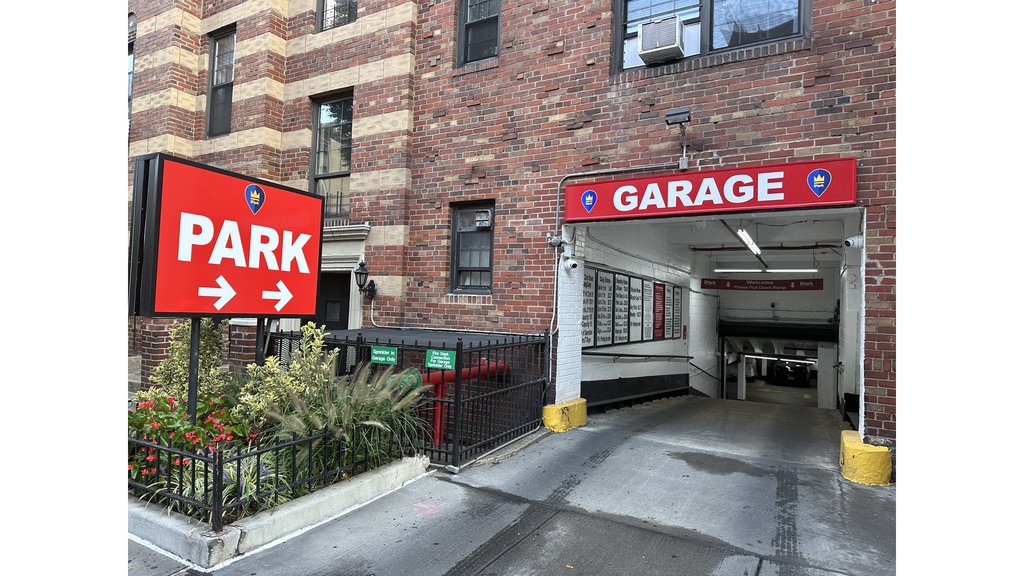 405 West 23rd Street, Unit 5L photo 27