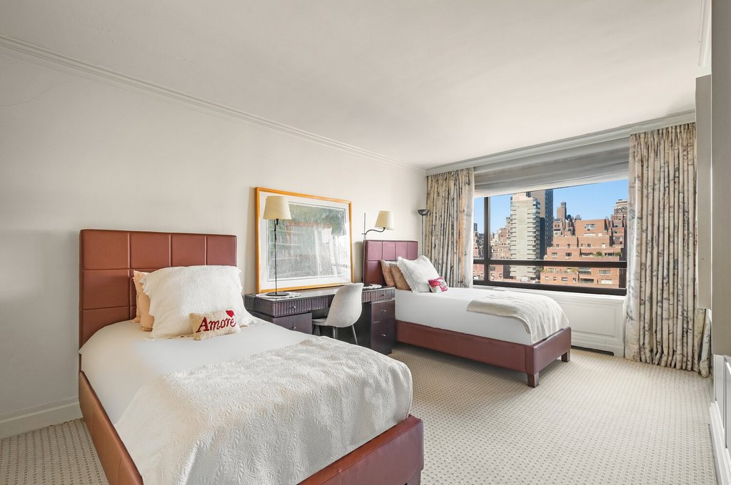 190 East 72nd Street, Unit 17AB photo 9