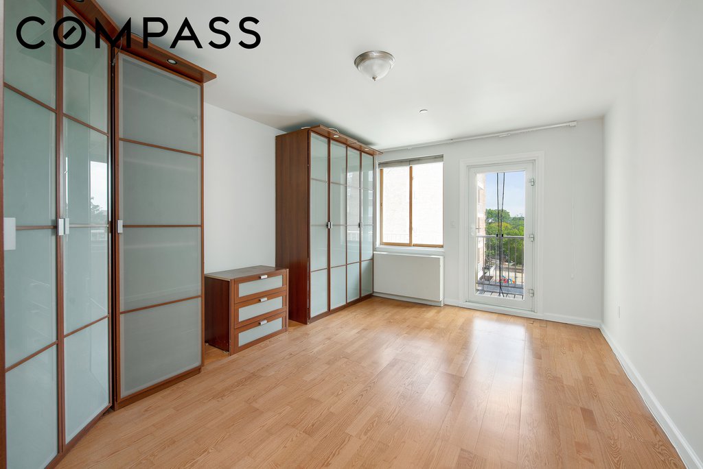 3800 Blackstone AVENUE, Unit 5S photo 7