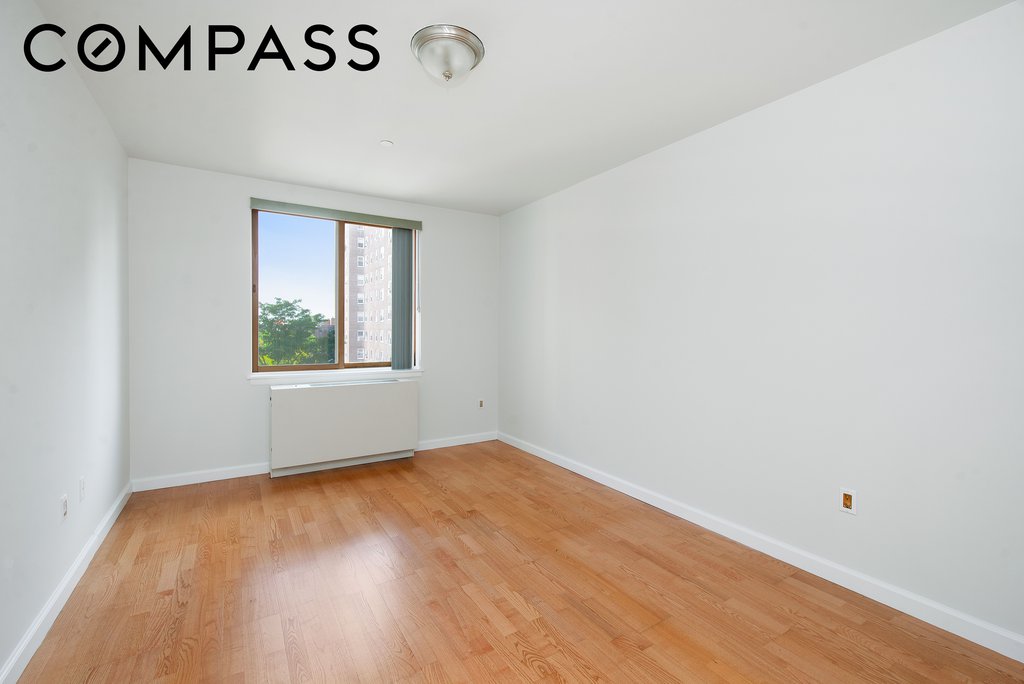 3800 Blackstone AVENUE, Unit 5S photo 9