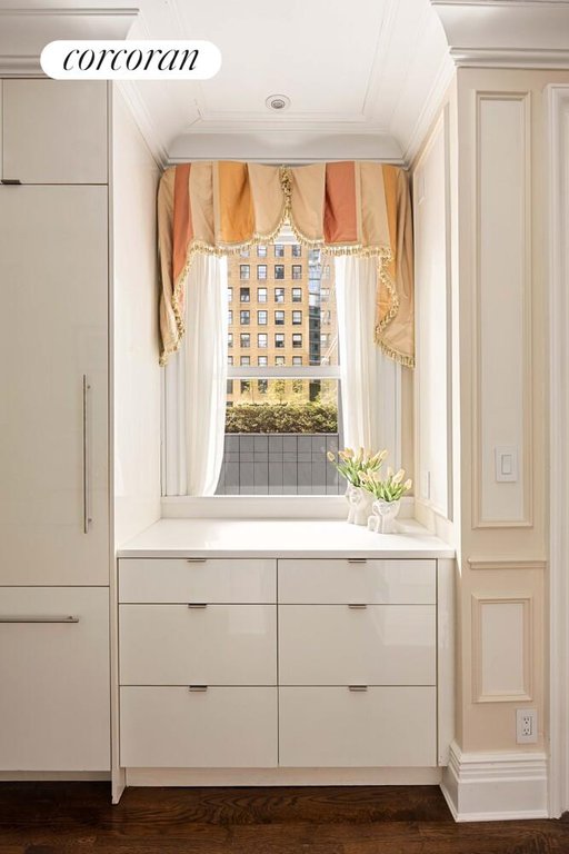 205 West 57th Street, Unit 10DC photo 4