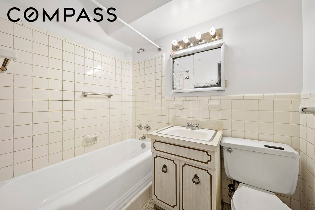 200 East 27th Street, Unit 1G photo 6