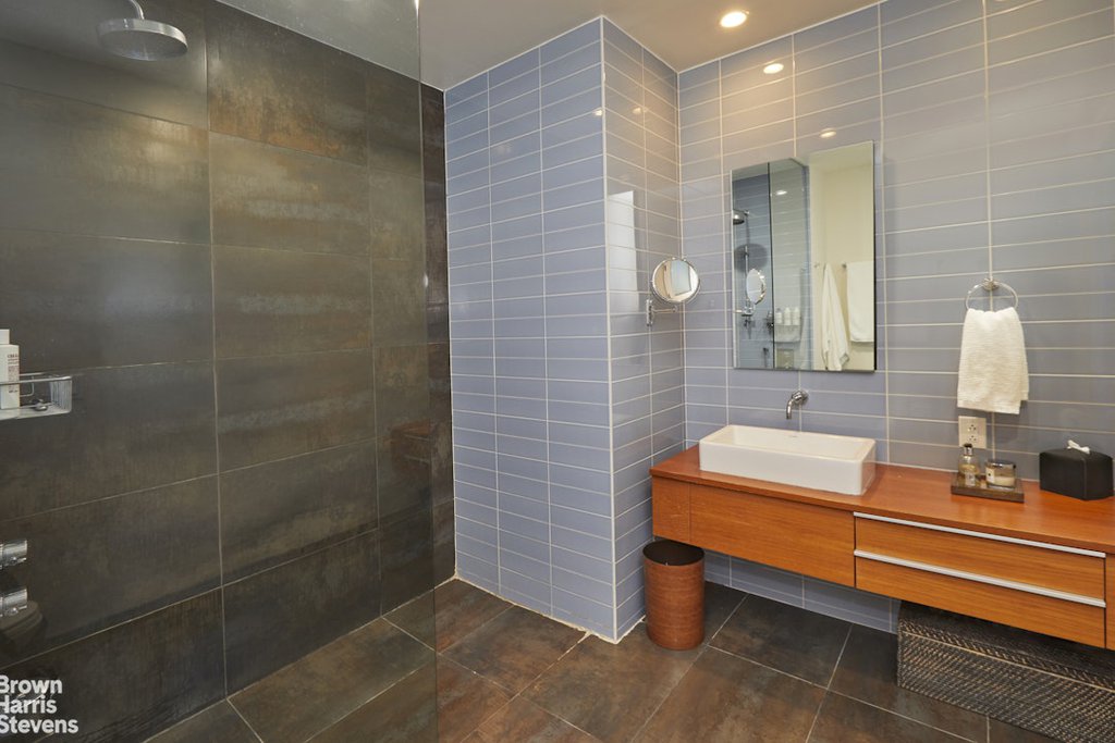 420 West 25th Street, Unit 6C photo 4
