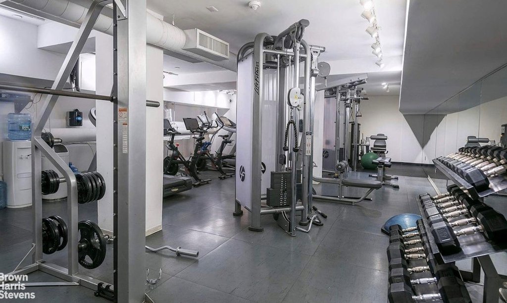 420 West 25th Street, Unit 6C photo 10
