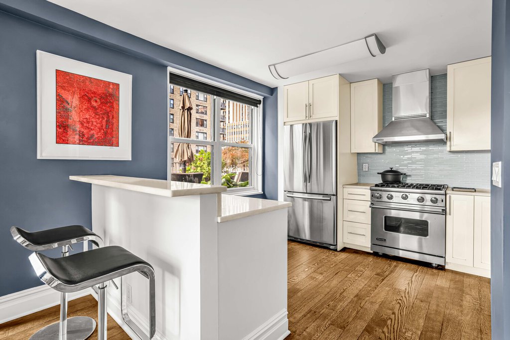 305 East 40th Street, Unit 19F photo 6