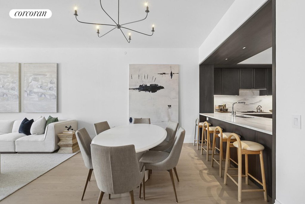50 West 66th Street, Unit 11B photo 3