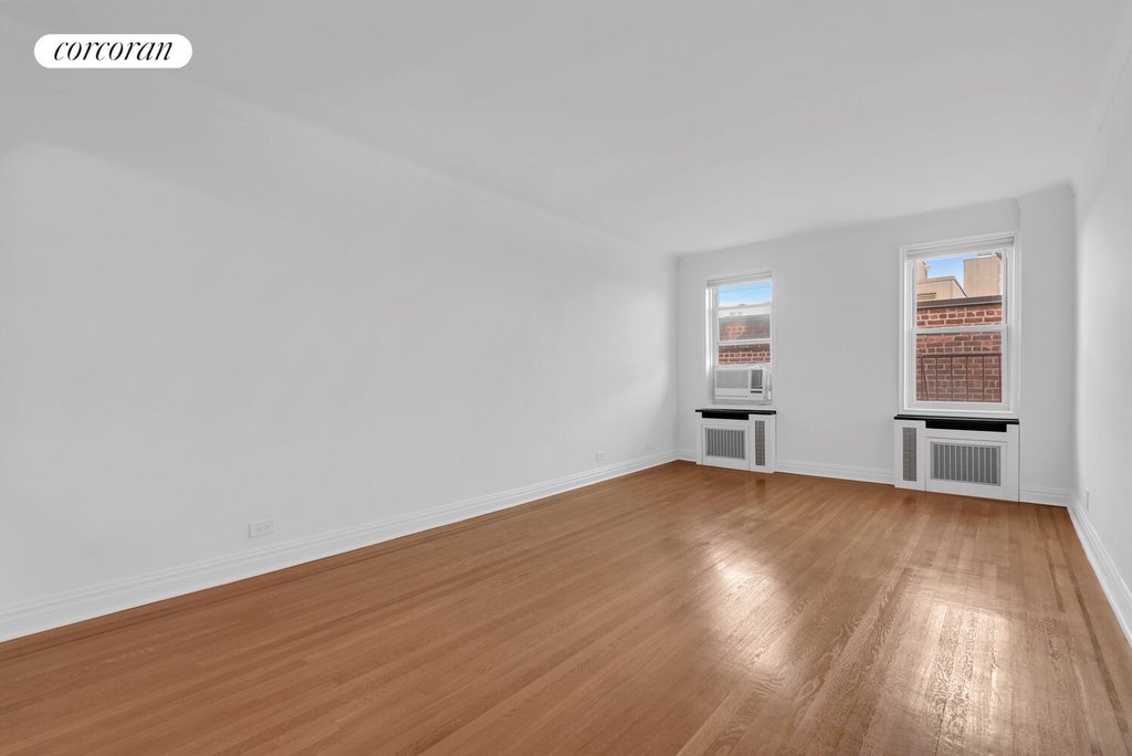 76-15 35th Avenue, Unit 6O photo 9