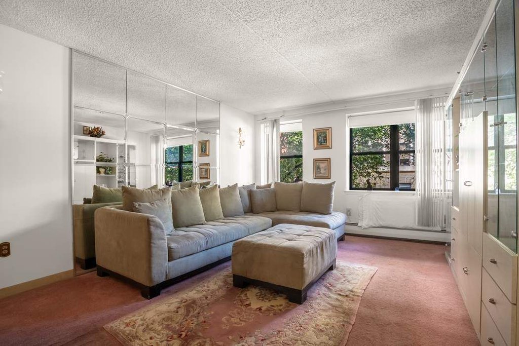 1919 Madison Avenue, Unit 220 photo 4