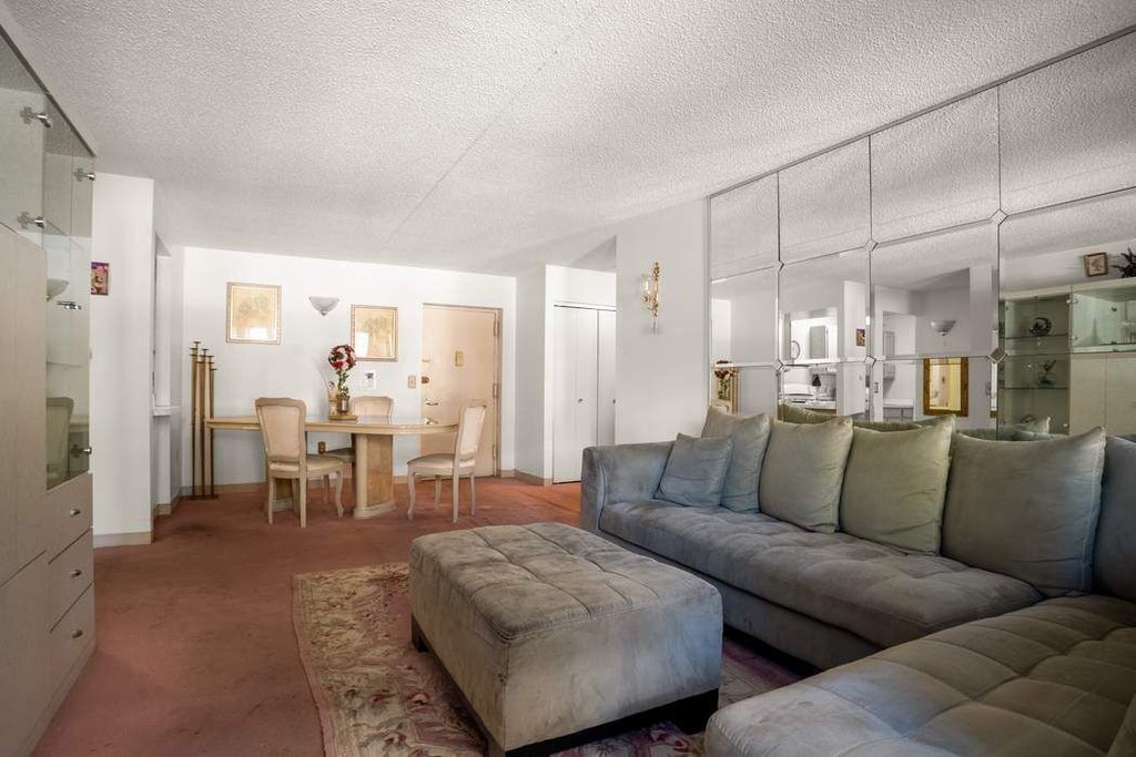 1919 Madison Avenue, Unit 220 photo 5