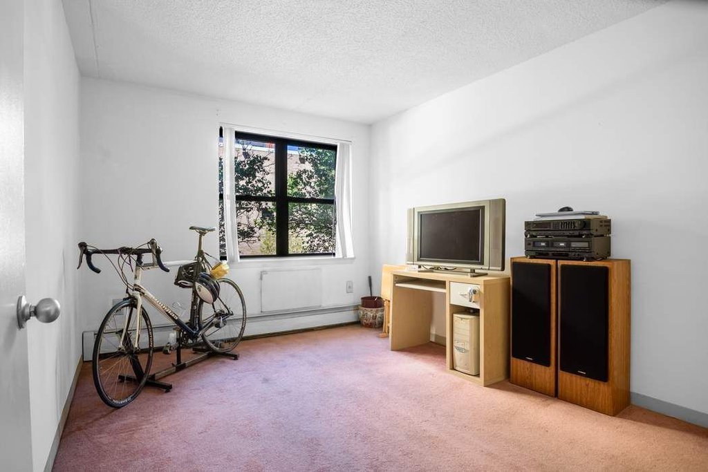 1919 Madison Avenue, Unit 220 photo 9