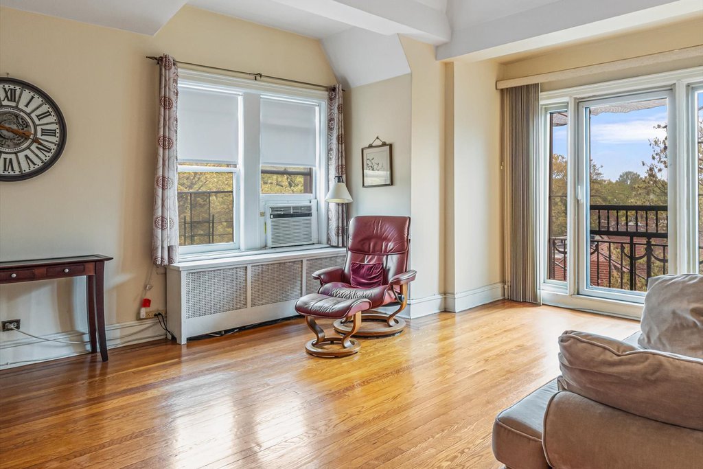 150 Burns Street, Unit 6H photo 7