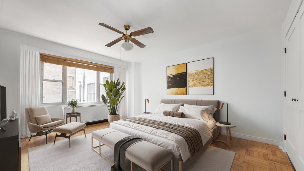310 Lexington Avenue, Unit 3D photo 4