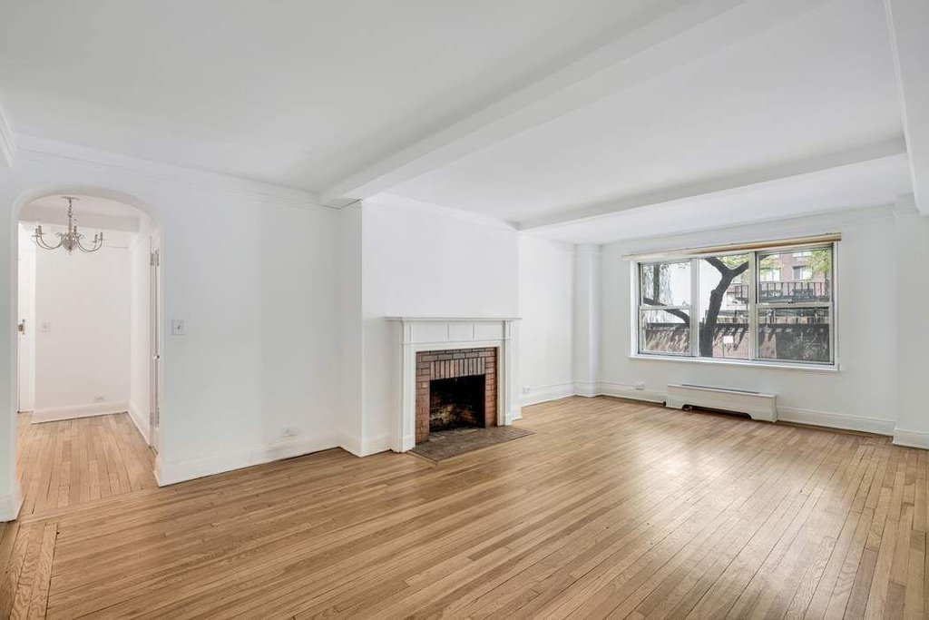 424 East 52nd Street, Unit 2A photo 2