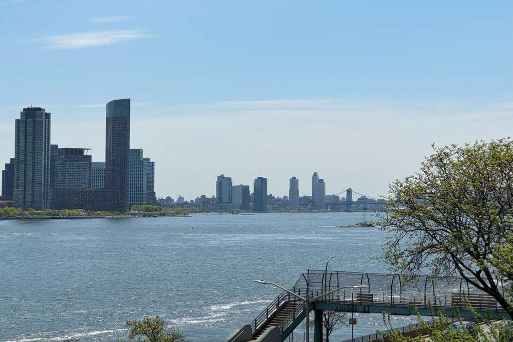 424 East 52nd Street, Unit 2A photo 20