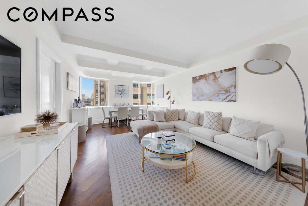 530 Park Avenue, Unit 19G