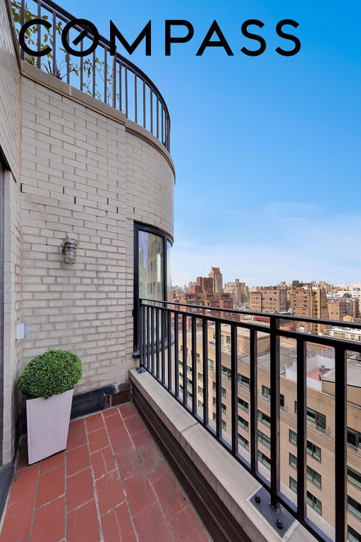 530 Park Avenue, Unit 19G photo 7
