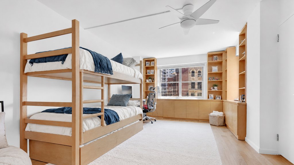 70 East 10th Street, Unit 9B photo 8