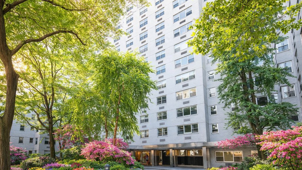 70 East 10th Street, Unit 9B photo 17